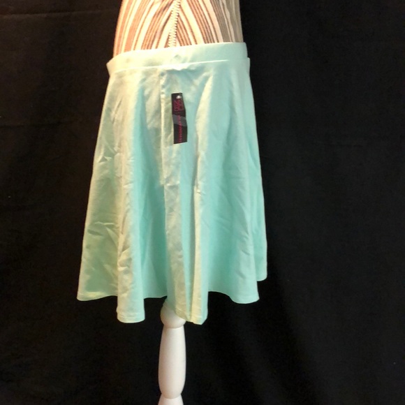๐ Light Blue Skirt - XL - No Boundaries - Picture 4 of 5